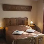 Bed & Breakfast Villa-japonica 3*