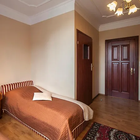 Villa-japonica Bed & Breakfast