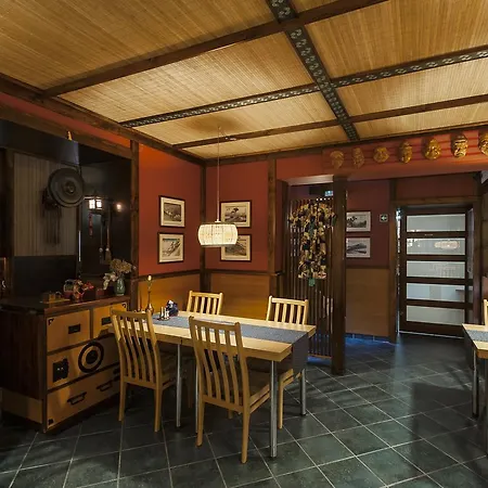 Villa-japonica Bed & Breakfast Wisla