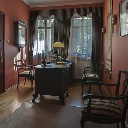 Villa-japonica Bed & Breakfast