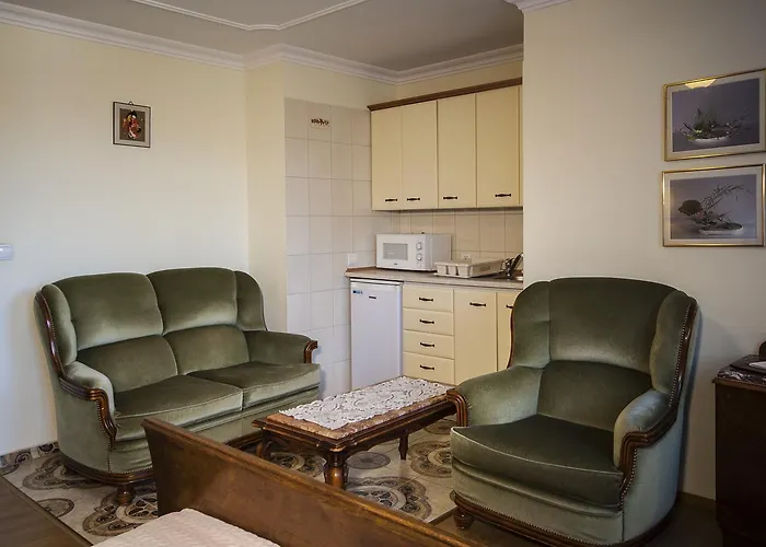 Villa-japonica Bed & Breakfast